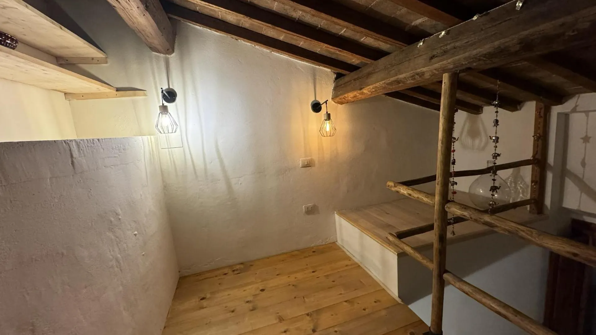 Rustico Monolocale Soppalcato A Firenze Apartment