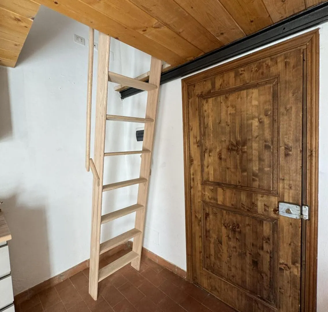 Rustico Monolocale Soppalcato A Firenze Apartment